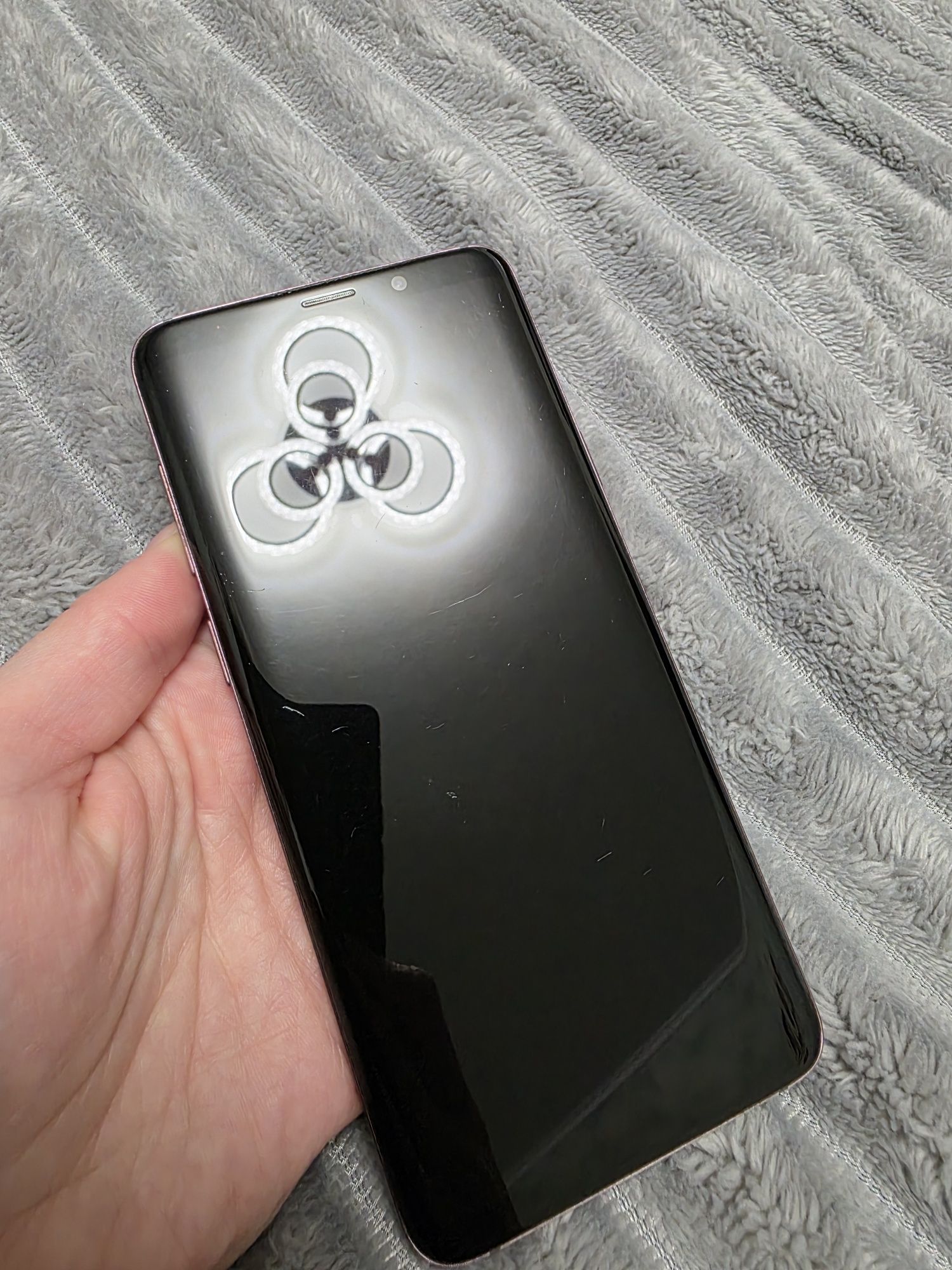 Телефон Samsung galaxy s 9+