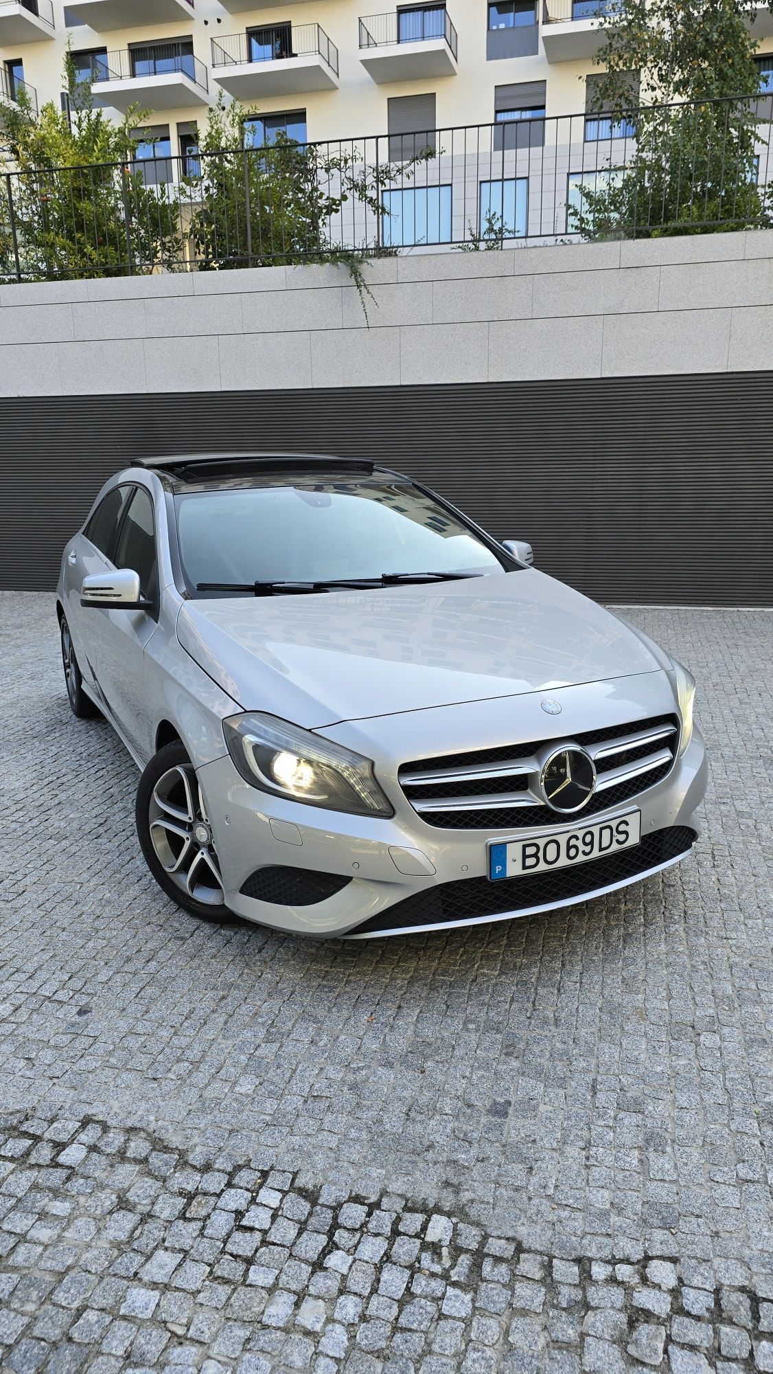 Mercedes  A180  /Tecto Panorâmico/Full extras