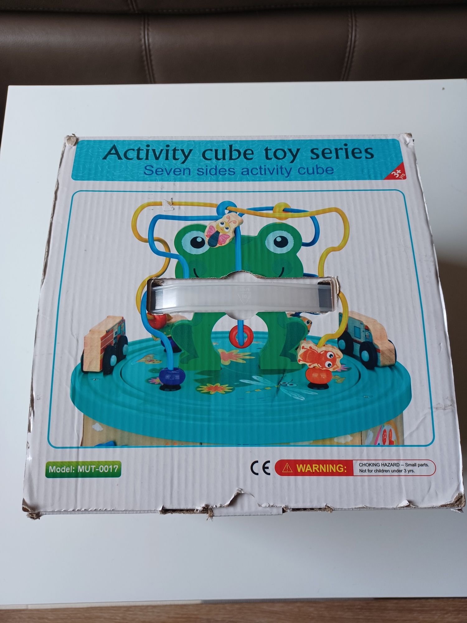 Drewniana kostka aktywizująca - Activity Cube Toy