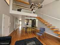 Apartamento Duplex T3 Luminoso no Coração de Lisboa – Santos