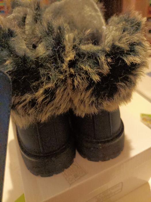 Buty zimowe dla dziewczynki