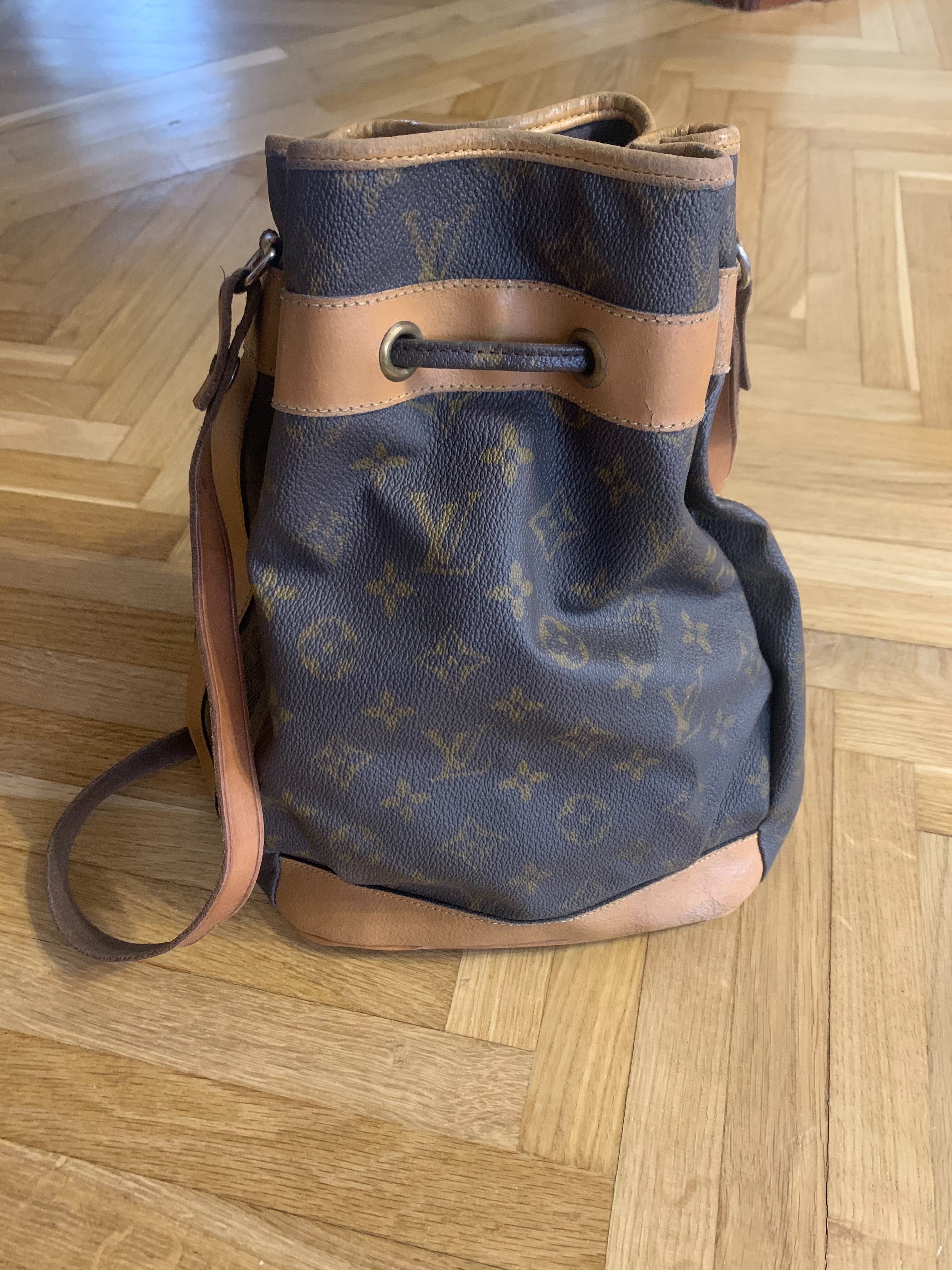 Сумка  LV кожаная