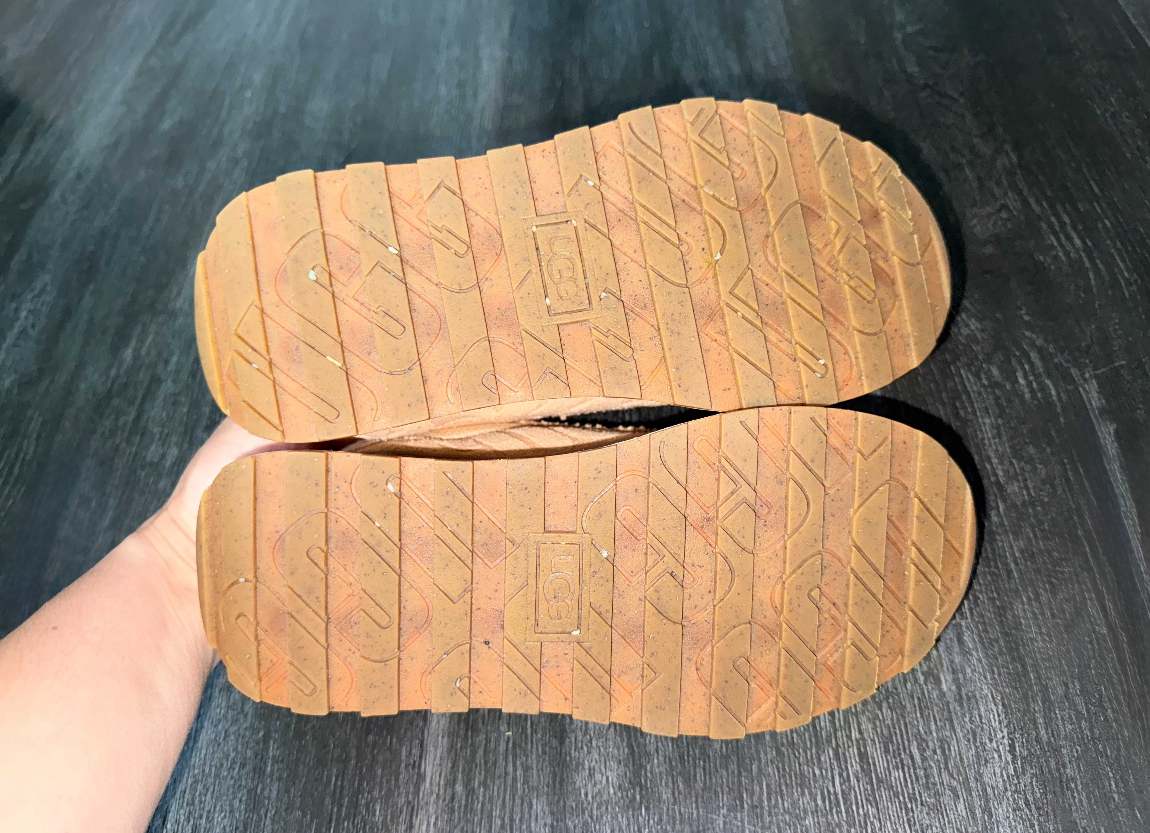 Круті кросівки UGG Women's Marin Logo оригінал р-р 35-36 уст 22,5 см