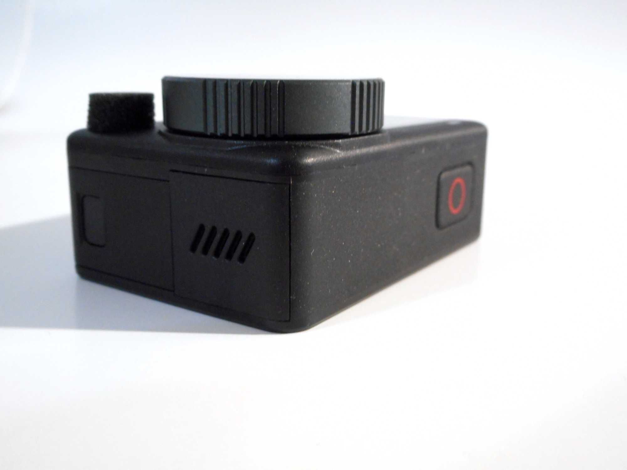 kamera sportowa SJCAM SJ11 Active 4K + ładowarka i 2 akumulatory zapas