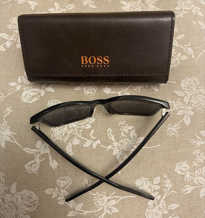 Солнцезащитные очки HUGO BOSSS оригинал
