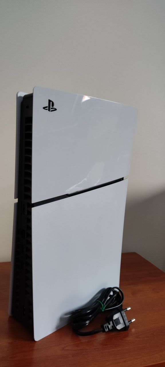PS5 PlayStation 5 Slim Standard Sem Comando