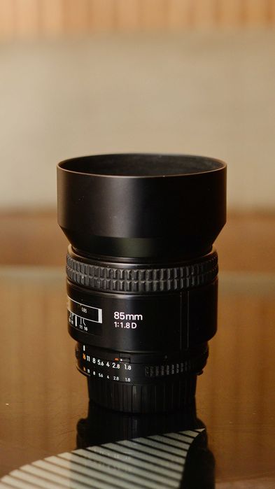 Обʼєктив Nikon AF Nikkor 85mm f1.8D