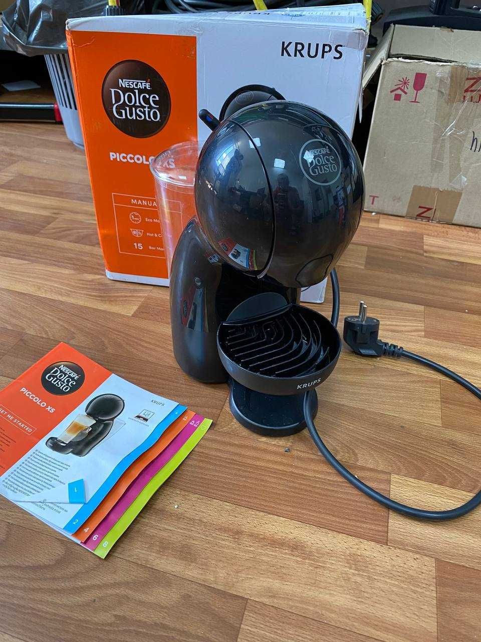 Кавоварка капсульна Nescafe Dolce Gusto Piccolo XS