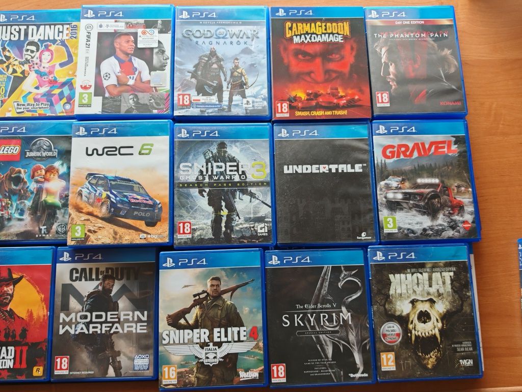 Zestaw gier PS4 PS5 Just dance Minecraft wiedza to potęga Gran turismo