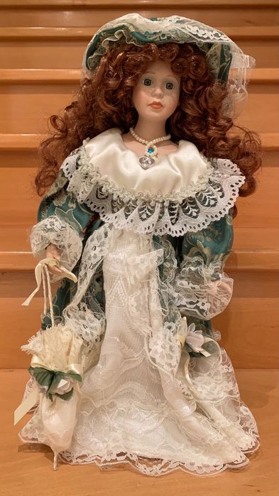 Conjunto de 10 bonecas de porcelana