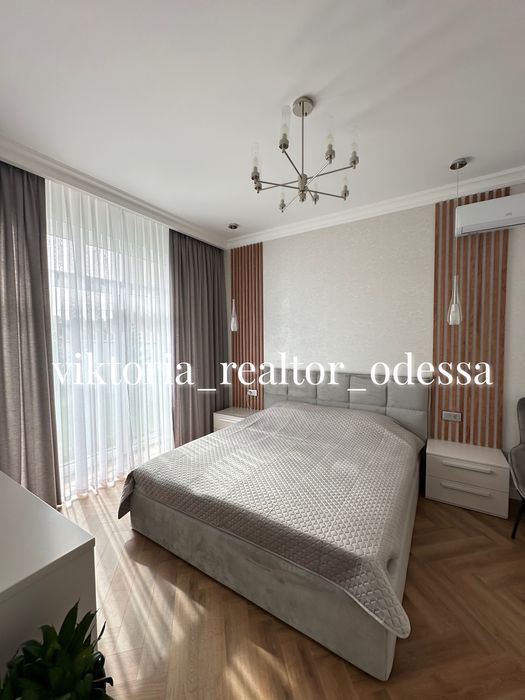 Частный дом на Фонтане с бассейном!ремонт,мебель и техника!Чубаевка!