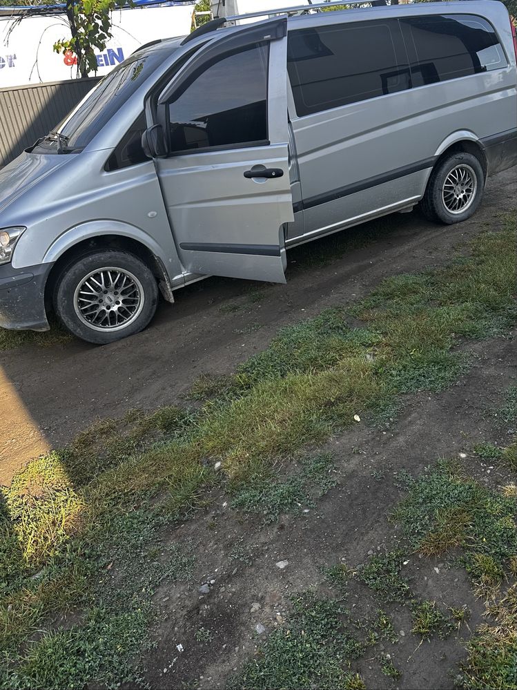 Продам машину мерседес віто