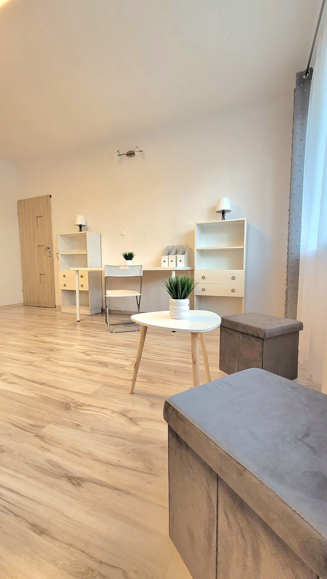 Pokój 1 osobowy ,duży dla uczącej się.  Cena z mediami