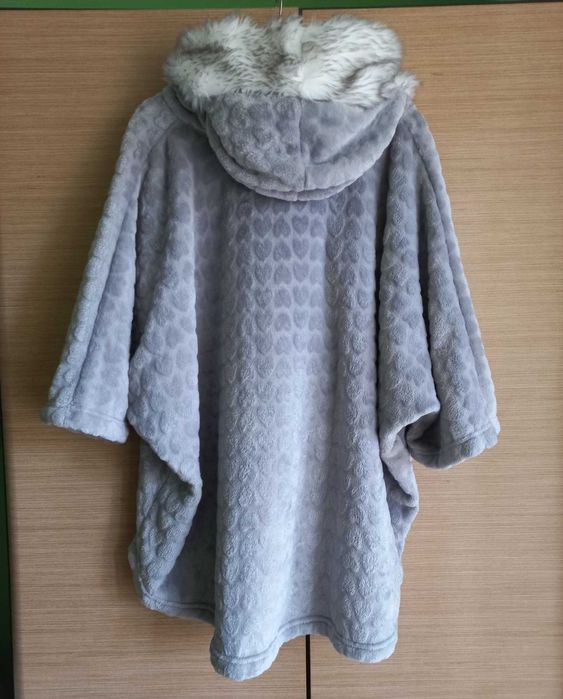 Теплий жіночий одяг для дому пончо, кофта f&f р. s-l оверсайз