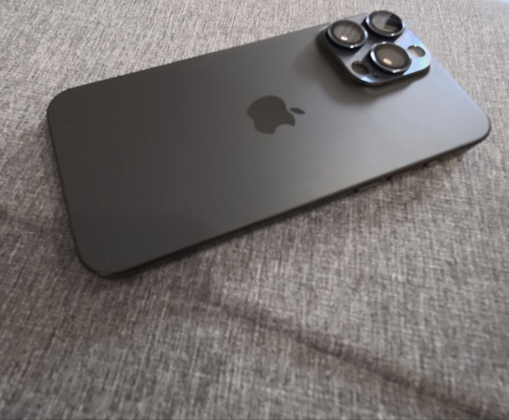 iPhone 15 Pro Max 512GB – Preto Titânio