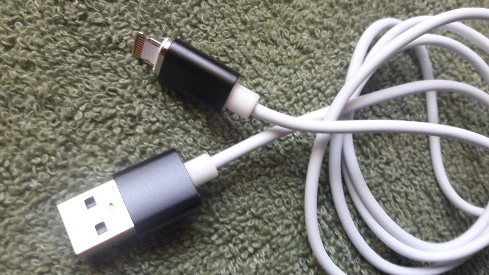 Магнитный кабель для зарядки Айфонов USBiphone