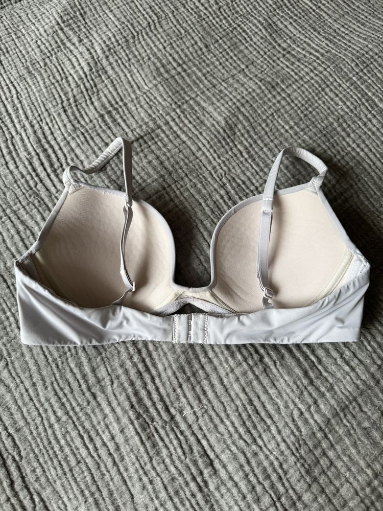 Intimissimi Monica 75 C jasny beż kremowy push up mikrofibra