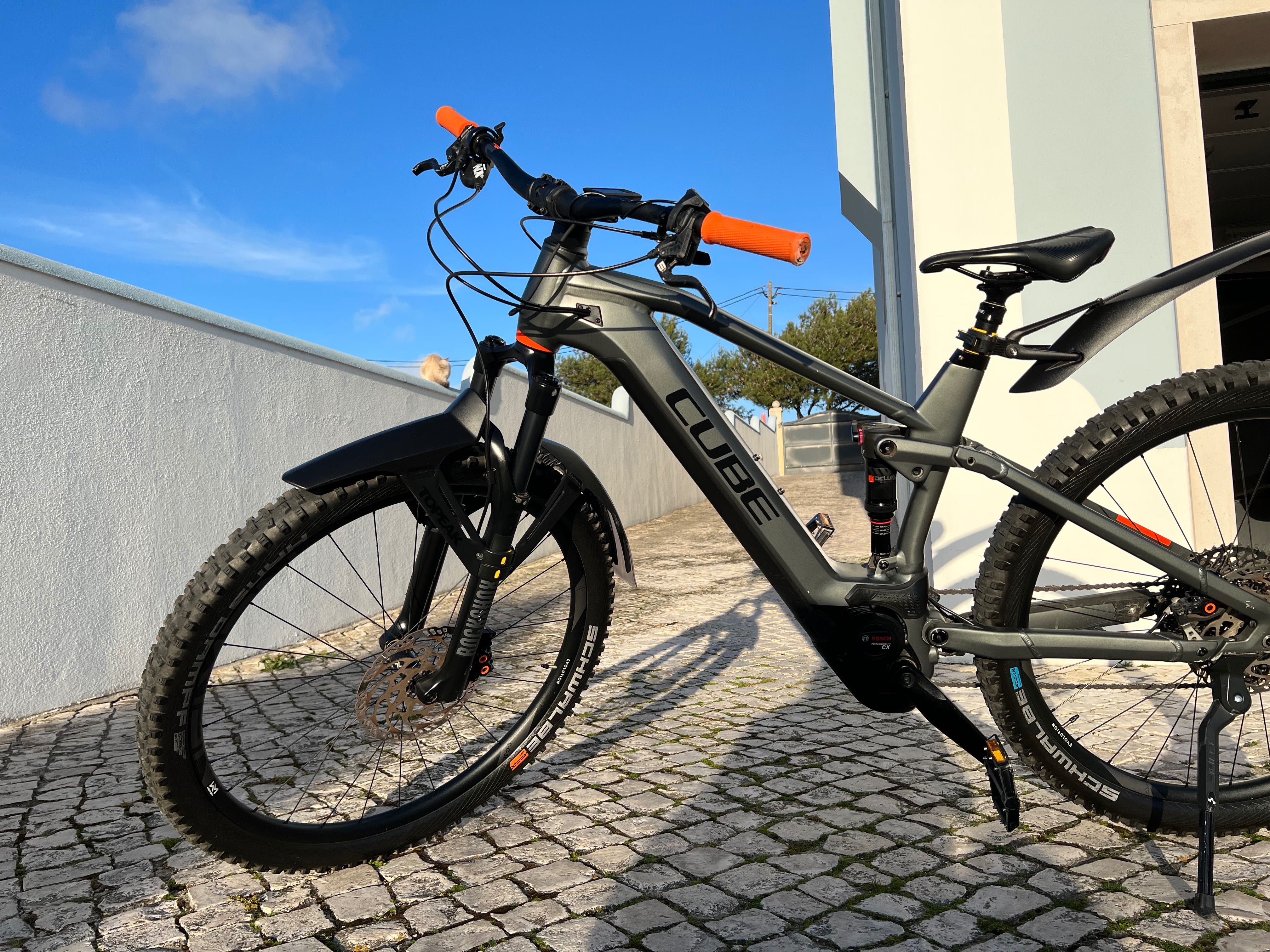 Bicicleta Elétrica 2021 - Cube Stereo Hybrid 120 TM 625 - Quadro L