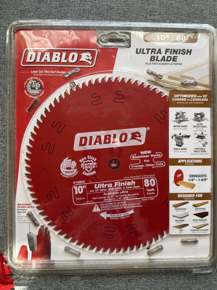 Пильний диск по дереву фірми Diablo