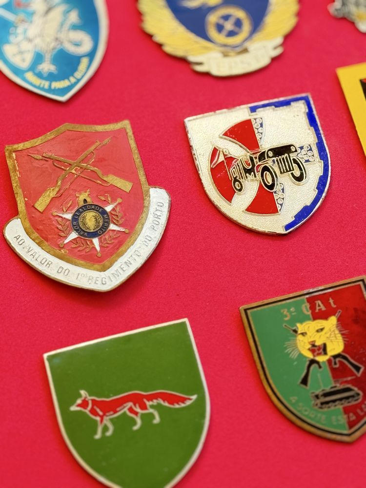Crachás Militares