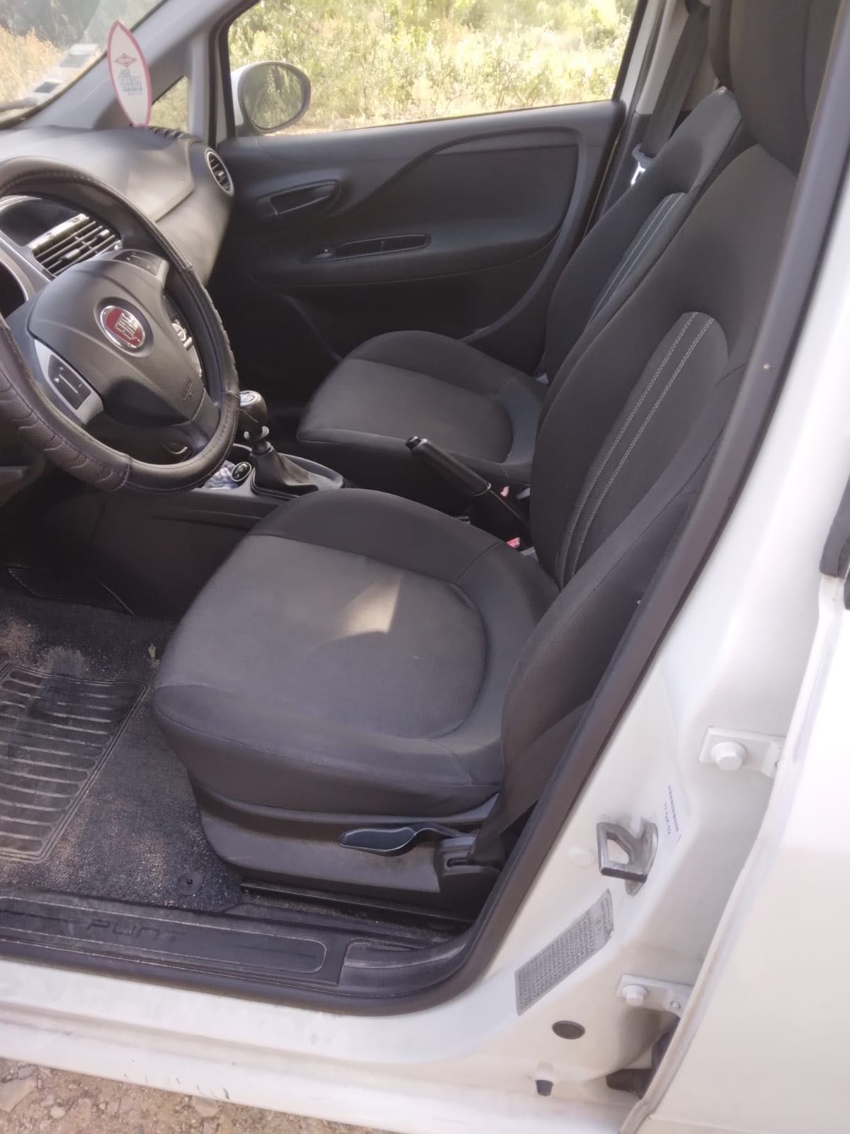 Fiat Punto , 5 portas 2016