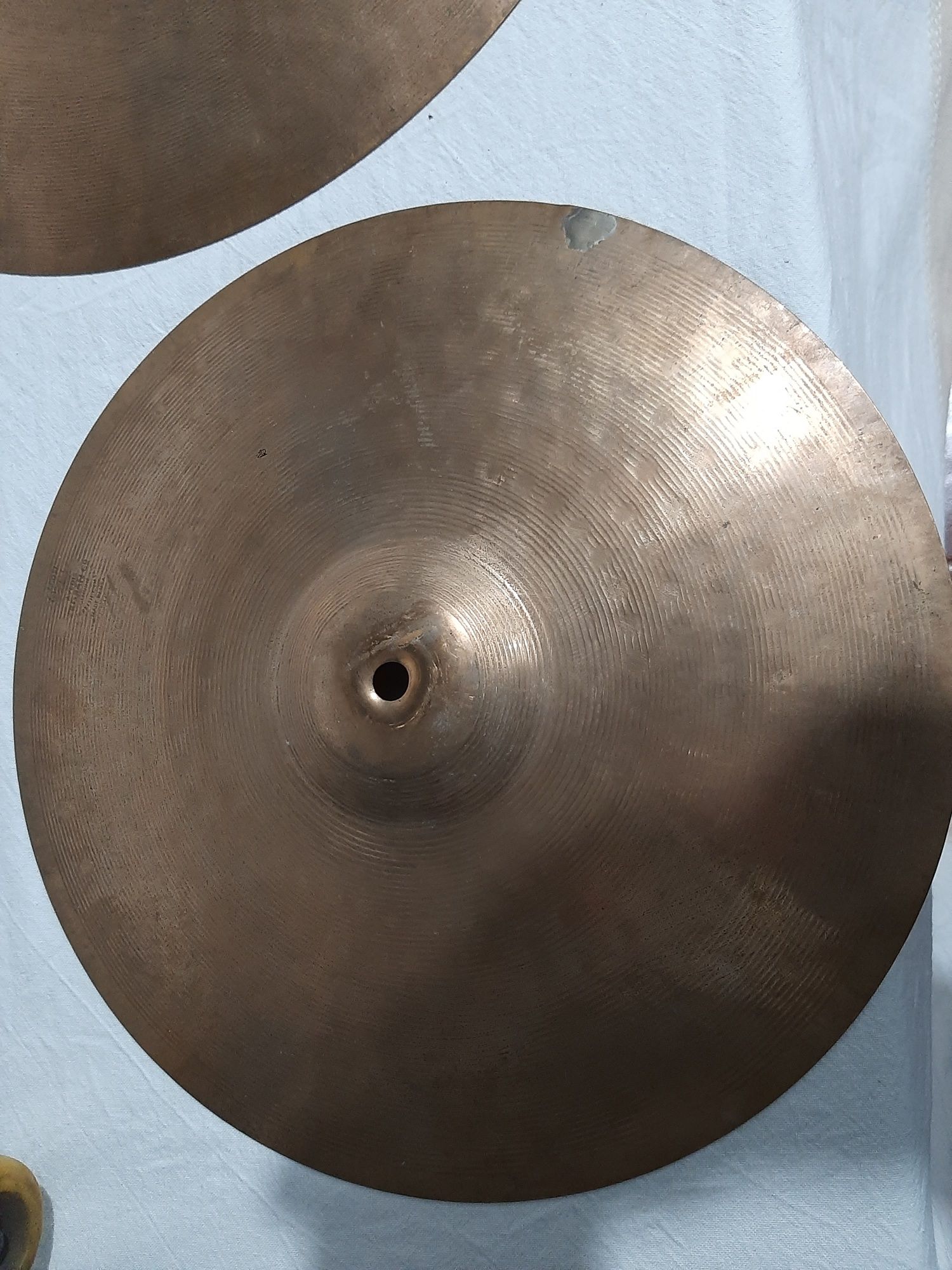 Prato zildjian zbt Crash 16