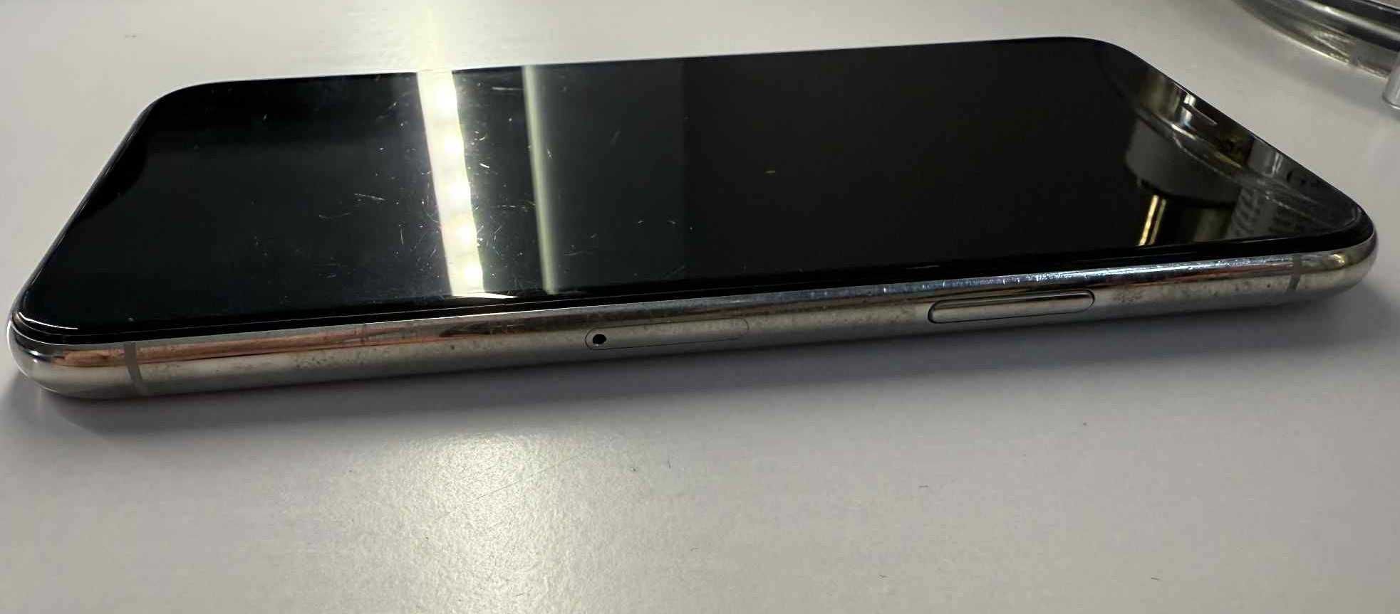 Idealny stan iPhone 11 pro 64 GB