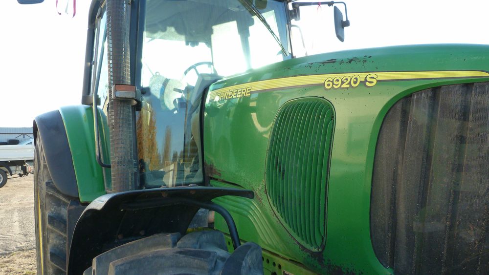 John Deere 6920S