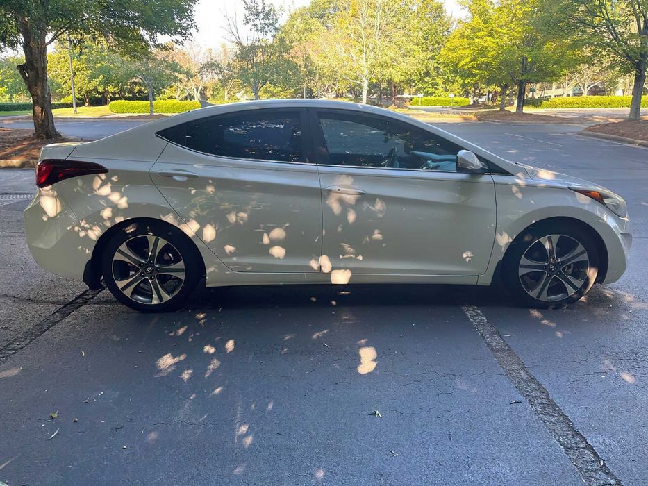 Hyundai Elantra Sport      2015