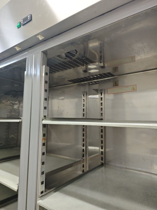 Холодильна шафа 1400л Tecnodom Італія