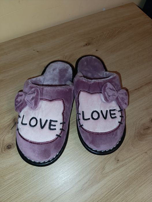 Кімнатні капці, жіночі