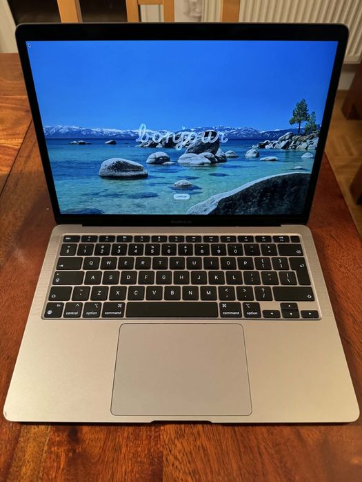 MacBook Air M1 srebrny
