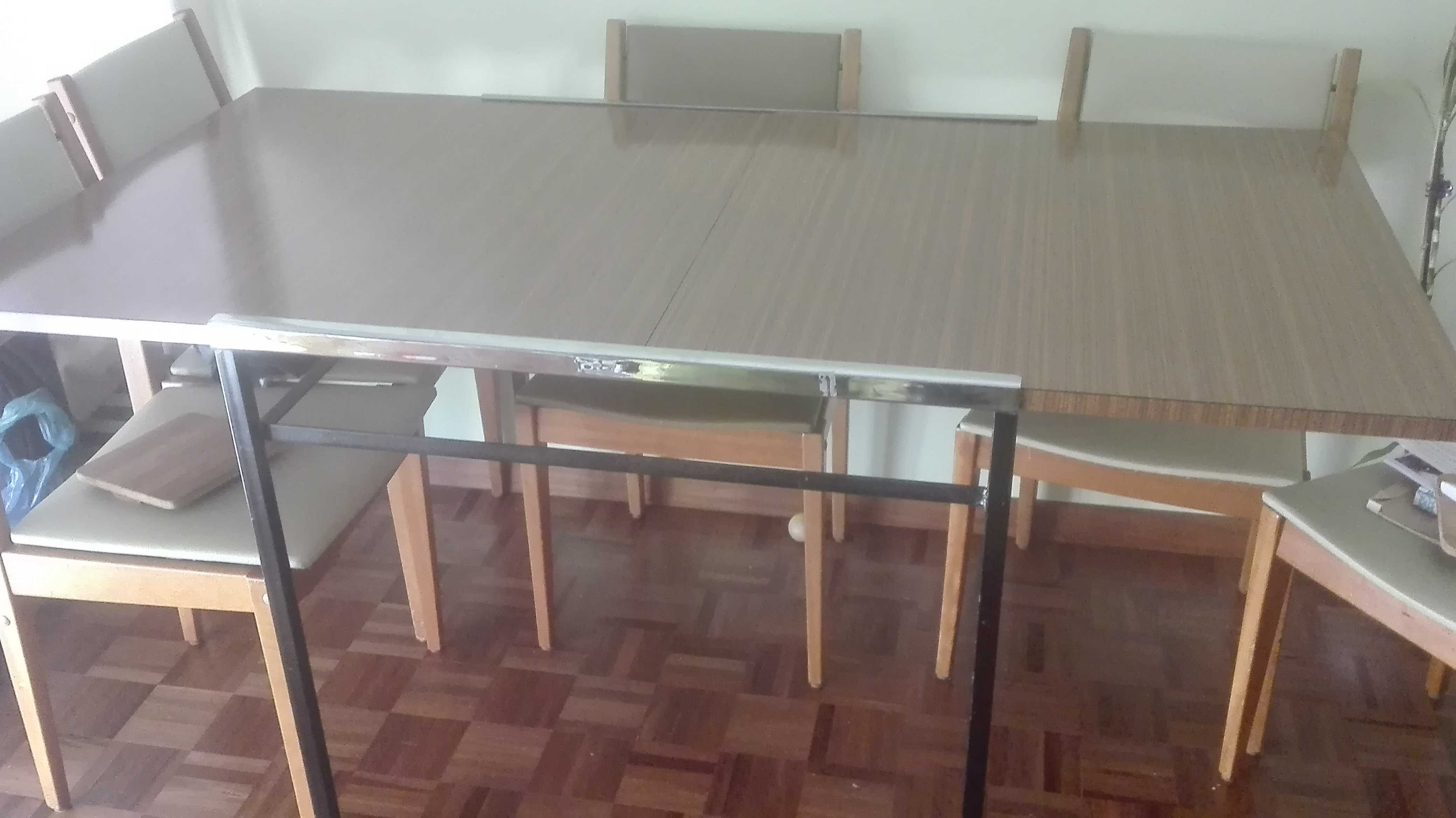 Mesa de Sala Extensível (2 tamanhos)