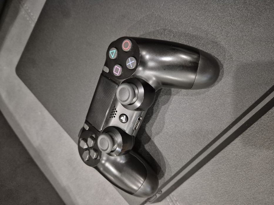 Playstation 4 1TB