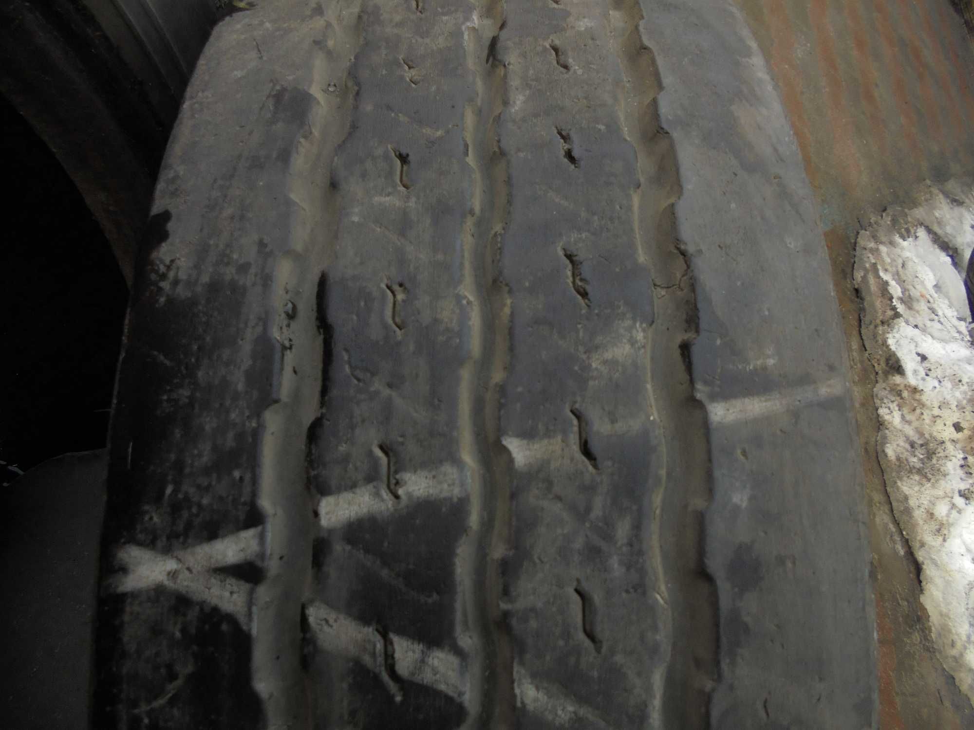 Opona 245/70R17.5 GOODYEAR KMAX T(550 netto)