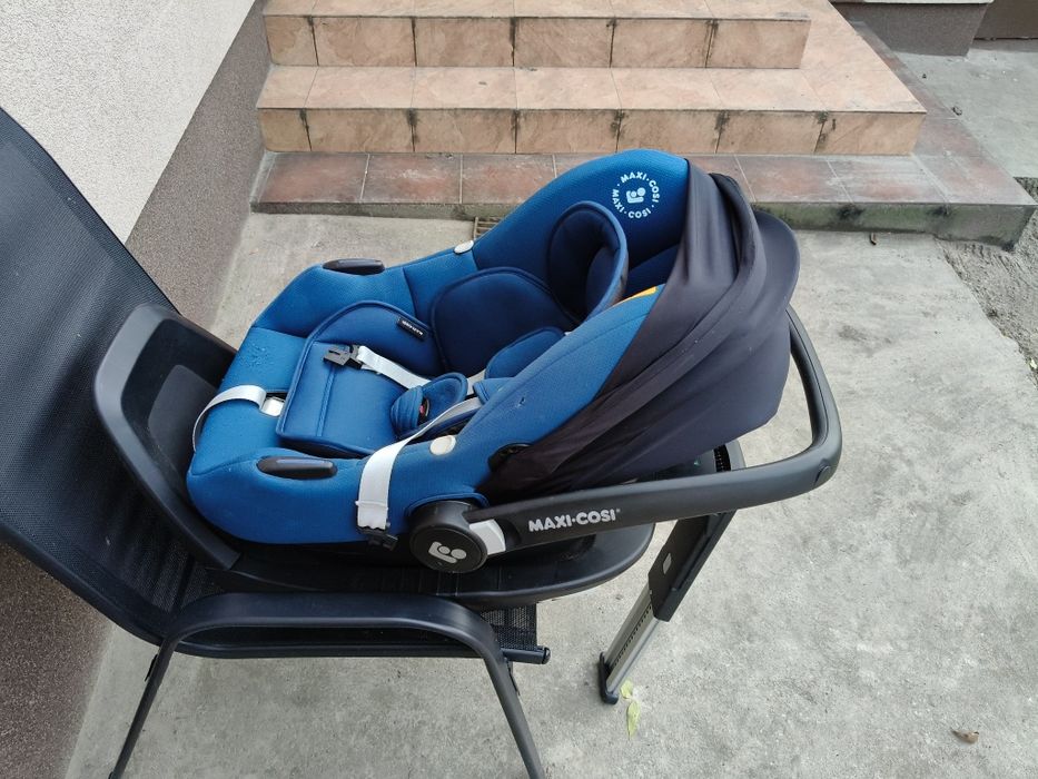 Fotelik samochodowy Maxi-Cosi Tinca z bazą ISOFIX