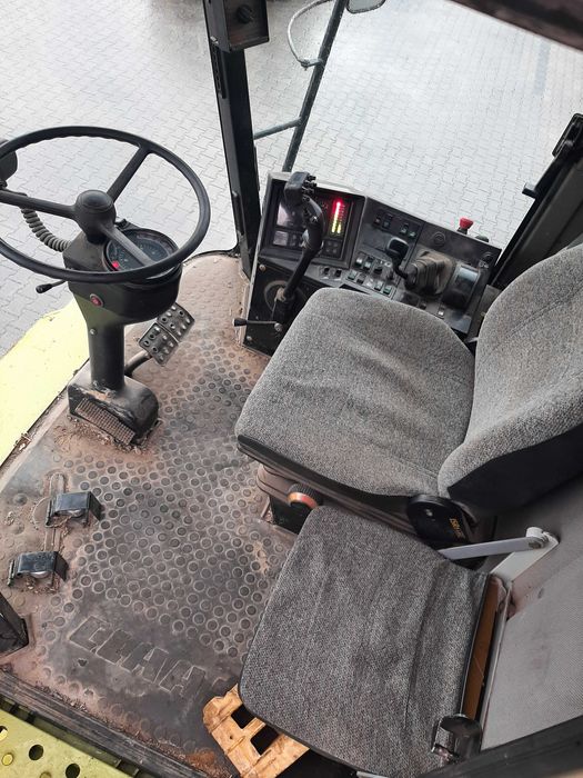 Kombajn zbożowy  CLAAS MEGA 218 6,2m + wózek dwuosiowy