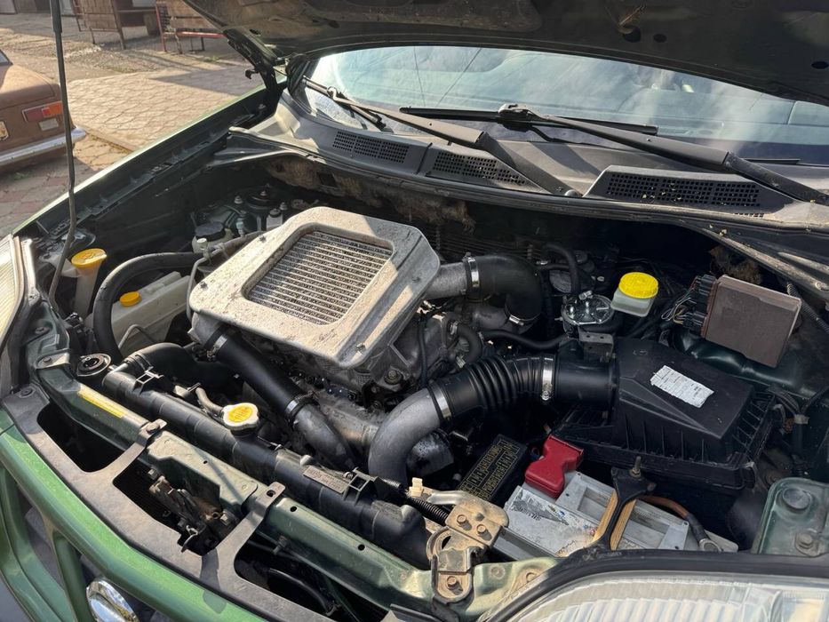 Niccan X-Trail 2.2D 6-ступка!!!