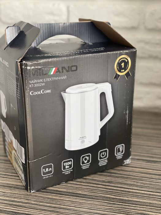 Електрочайник Saturn Milano