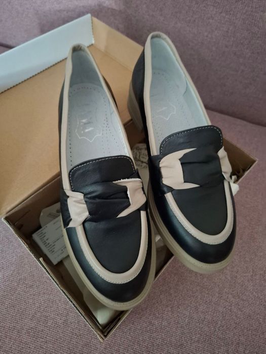 Туфлі лофери жіночі шкіряні  41 розмір