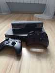 Xbox one X 1TB, Kinect, 2 pady
