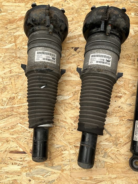 AUDI A6 C7 A8 Q7 Miech Zawieszenie pneumatyczne amortyzator pneumat