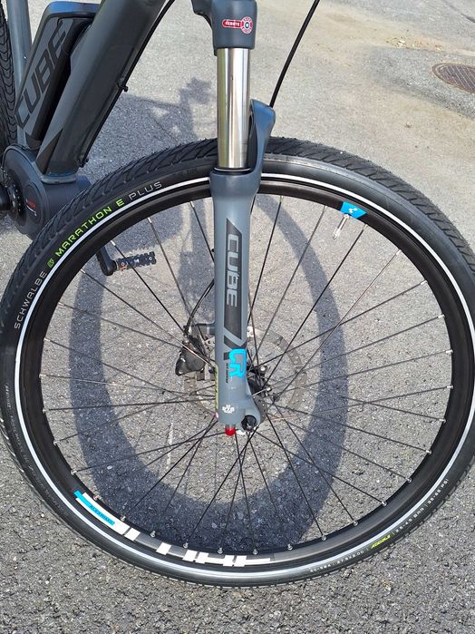Rower Elektryczny Cube Reaction Hybrid Performance CX