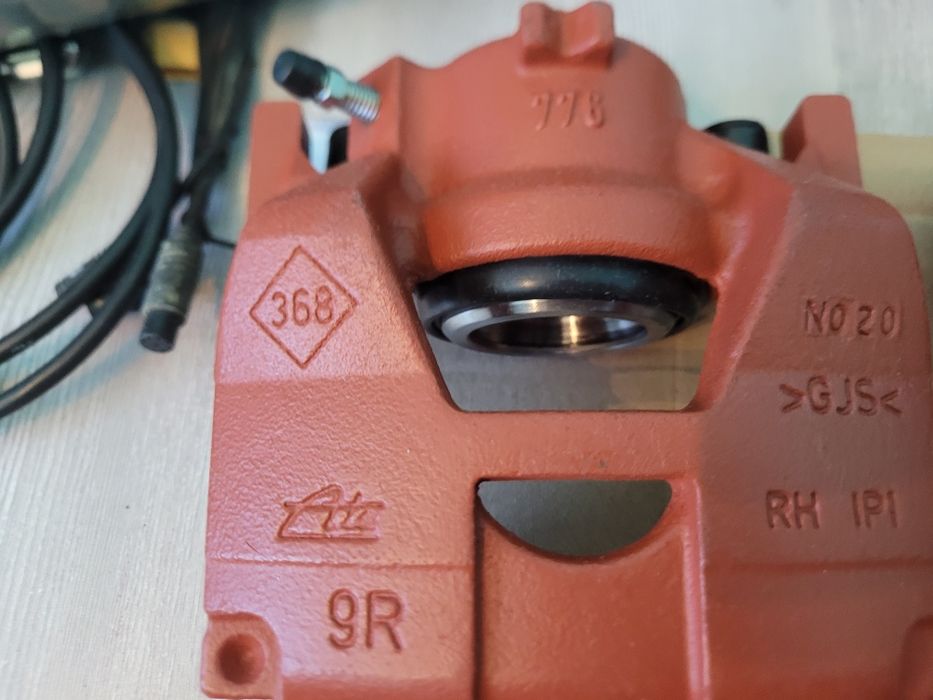 Zaciski Megane 3 Scenic 3 tarcza 296mm