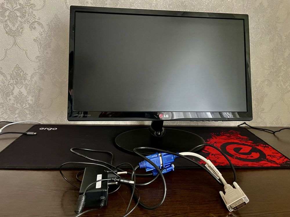 Монітор LG Flatron 22EA53T-P | 22” |