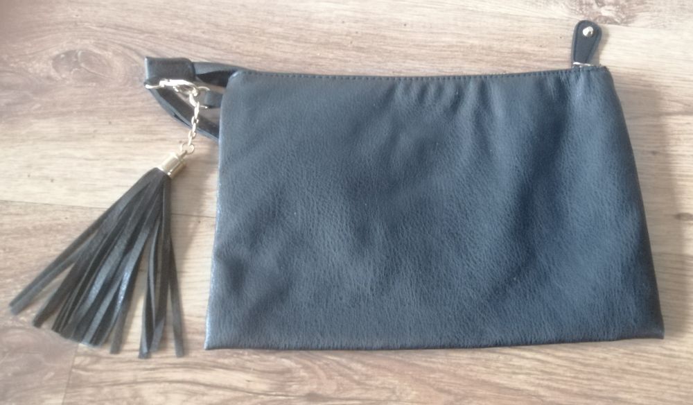 Torebka damska kopertowa kopertówka ćwieki nowa