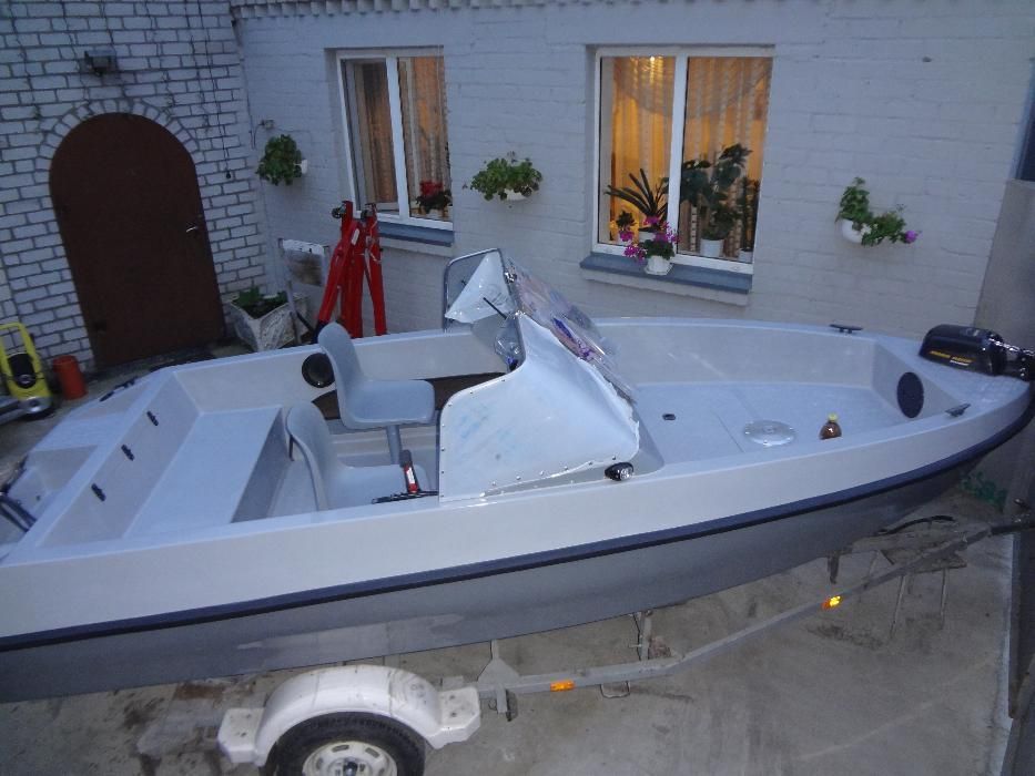 Продается новая лодка+ мотор Mercury 100
