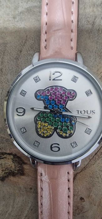Vendo relógios variados