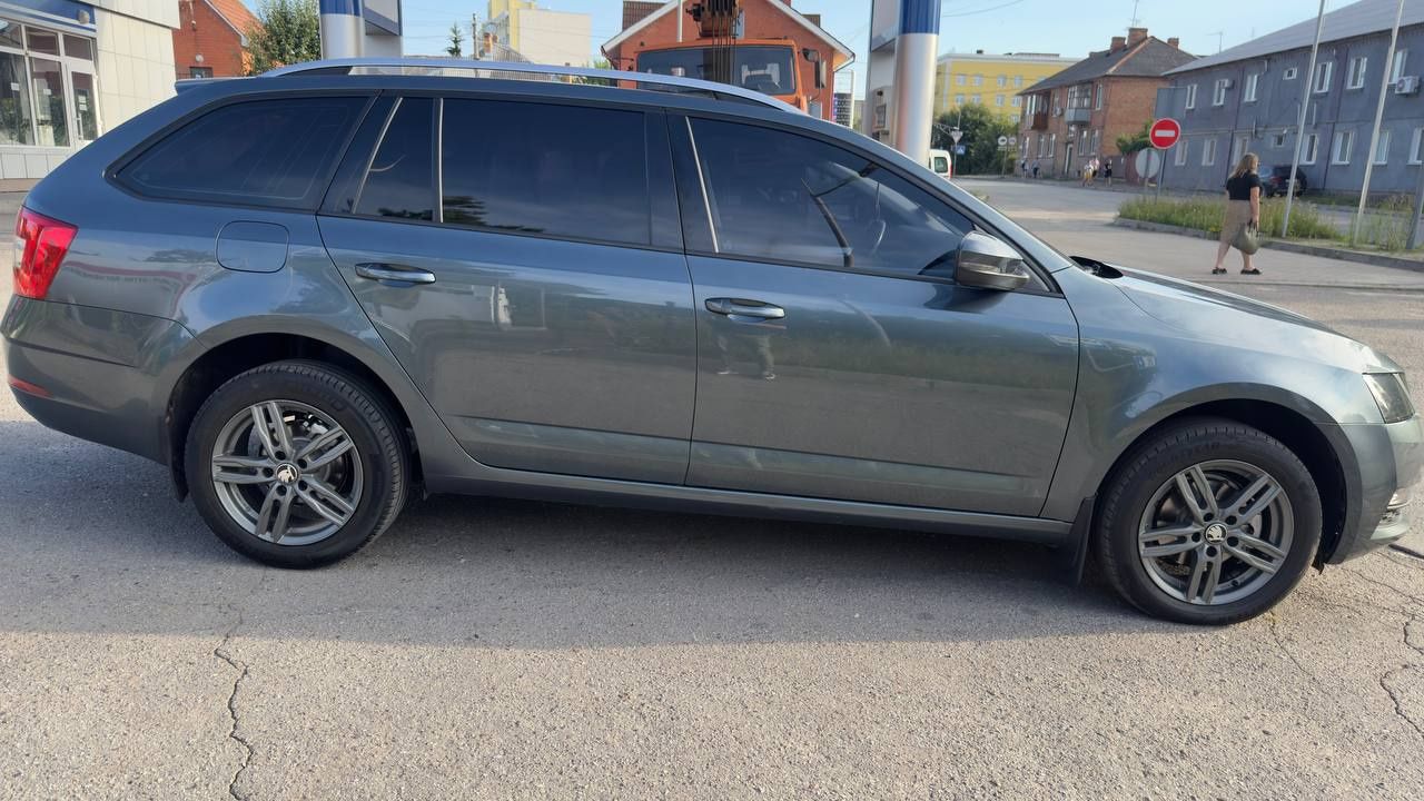 Продам власне авто SKODA Octavia A7