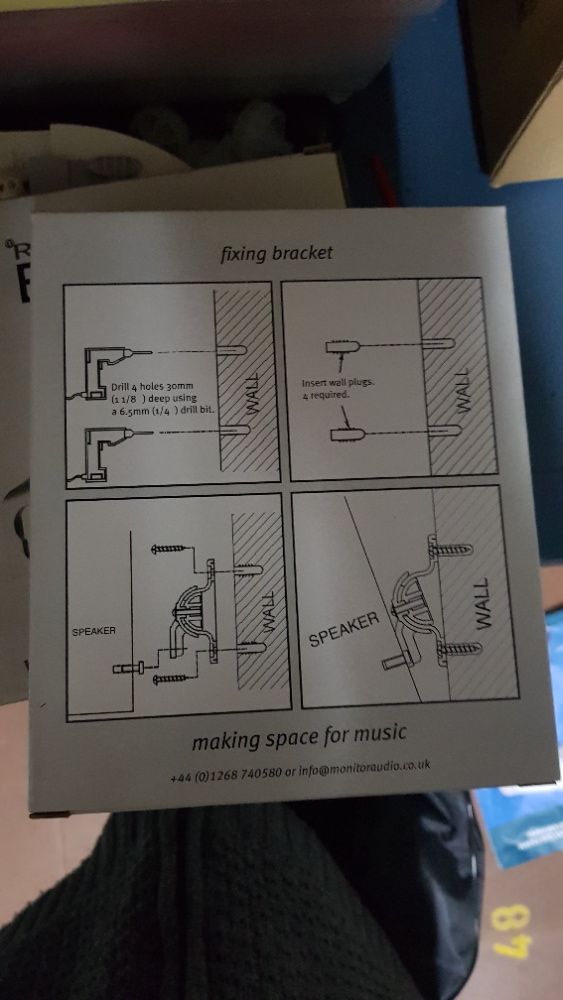 Um Suporte parede Radius Bracket para colunas universal